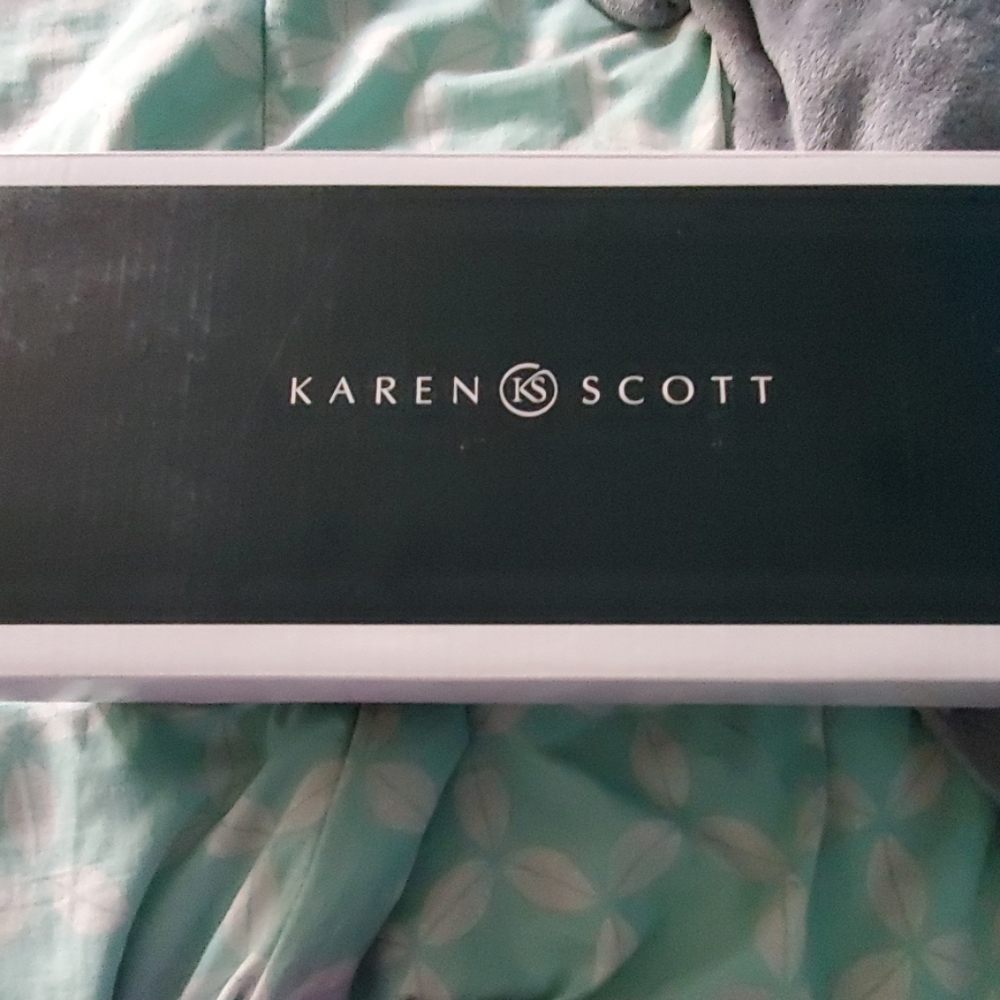 Karen Scott Black shoes 11